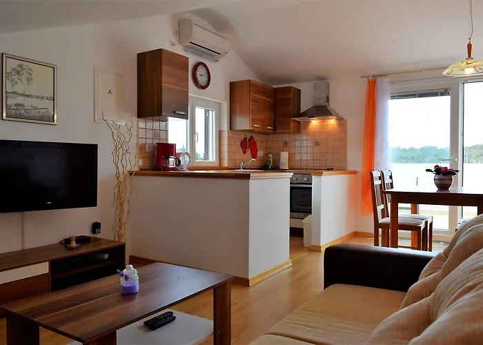 Peter Pan Apartment Palit